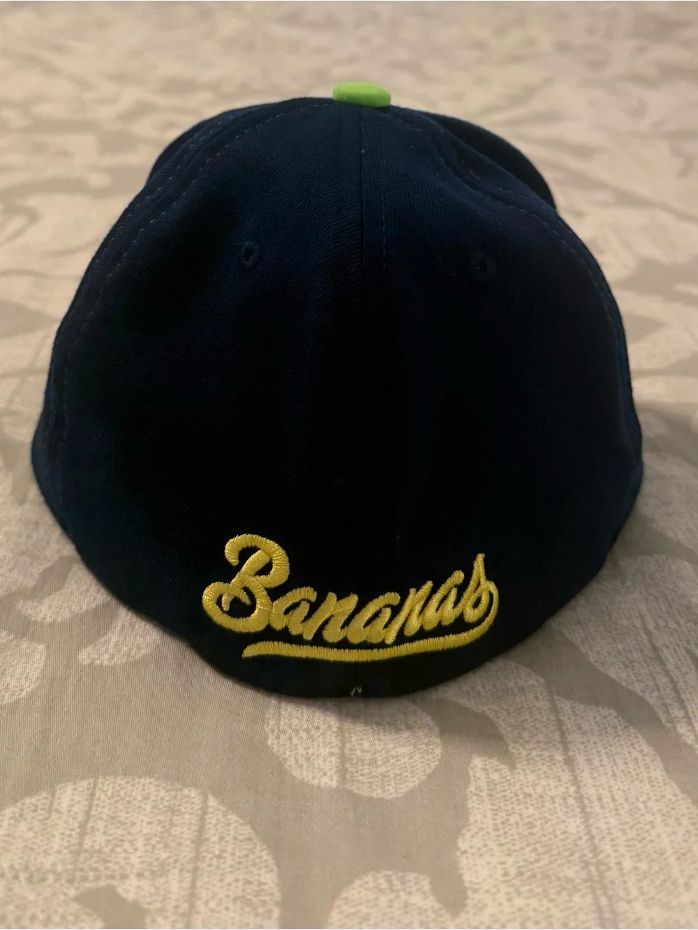 🍌⚾ NWT! Savannah Bananas Zephyr Stretch Fitted Baseball Hat – Size Medium